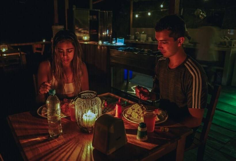 호텔 Tigrillo Rio Claroby Loscoloresecoparque