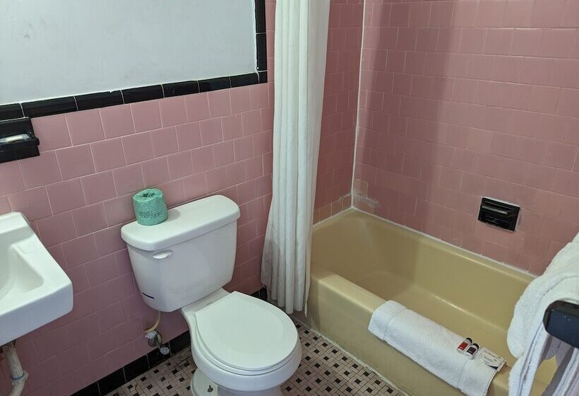 ホテル Travelers Inn