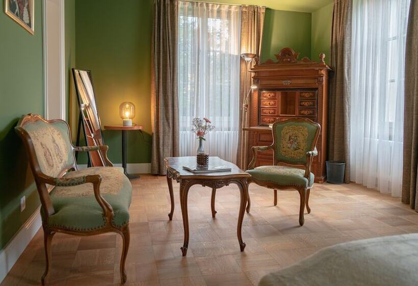 Отель Villa Weber