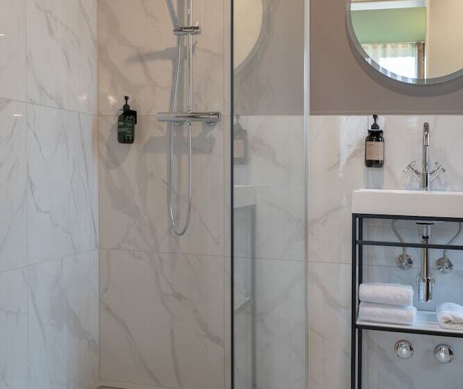 Отель Villa Weber