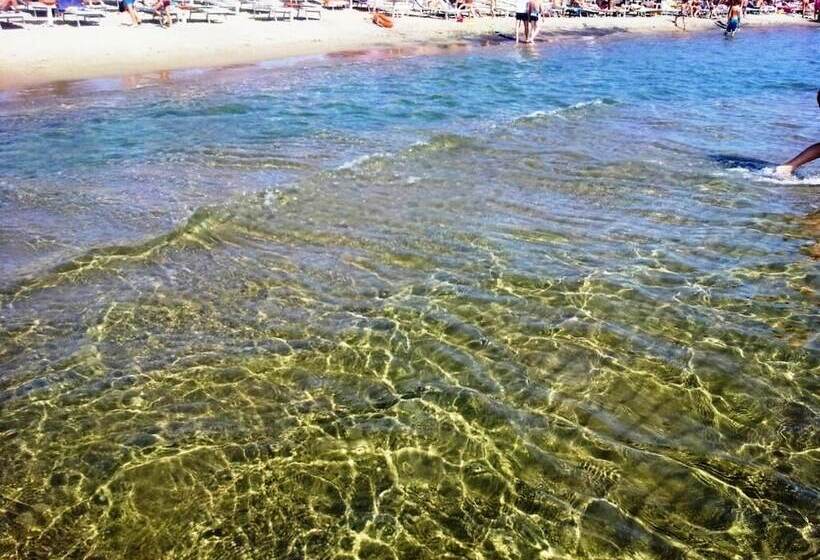 Отель Villaggio Le Palatine