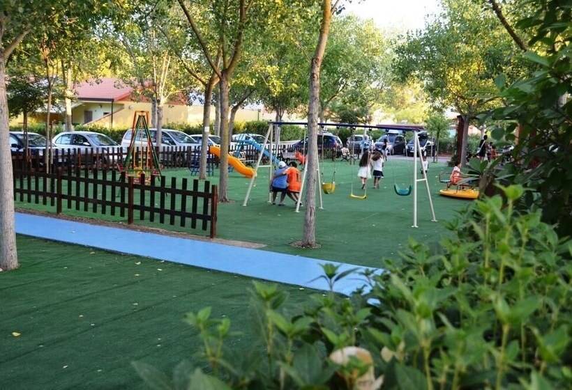 Отель Villaggio Le Palatine