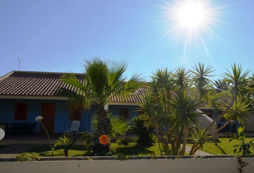 Отель Villaggio Le Palatine