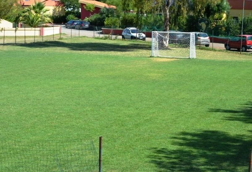 Отель Villaggio Le Palatine