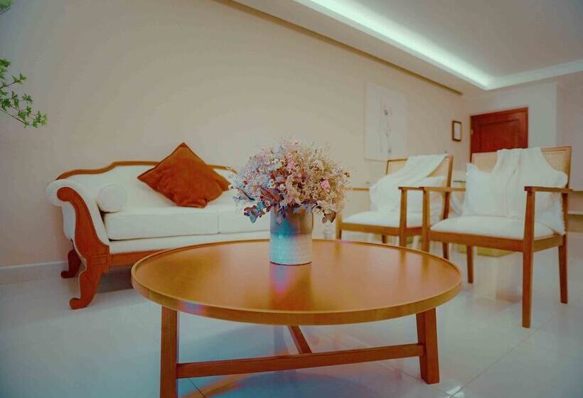 Ht Hotel Deluxe Resort & Spa