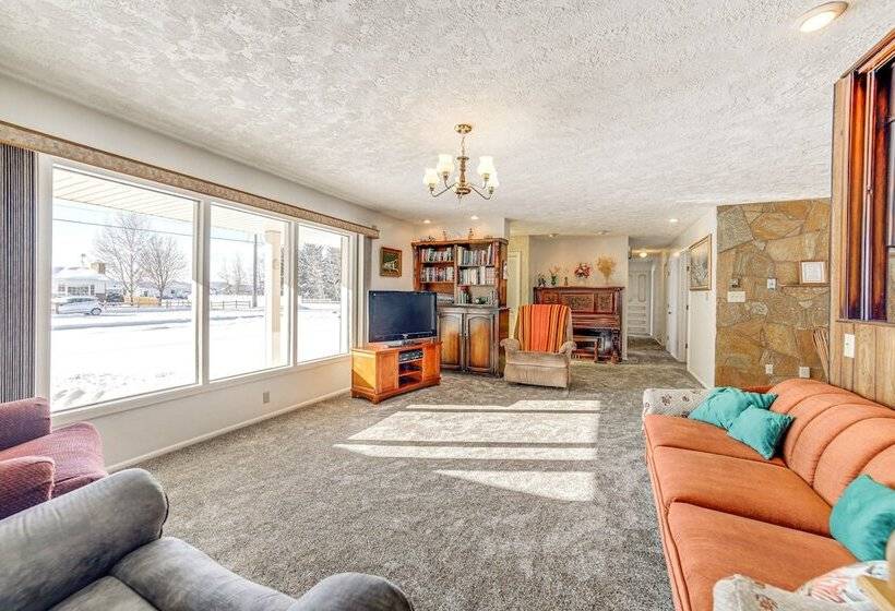 Idaho Vacation Rental: Day Trip To Yellowstone!