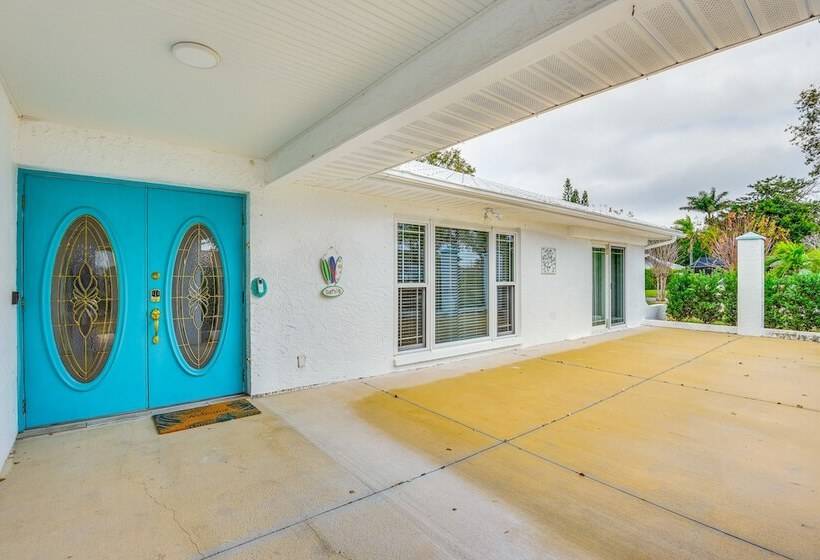 6 Mi To Beach, Beach Gear: Idyllic Bradenton Home
