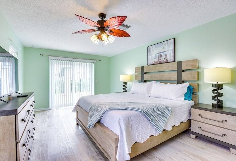 6 Mi To Beach, Beach Gear: Idyllic Bradenton Home