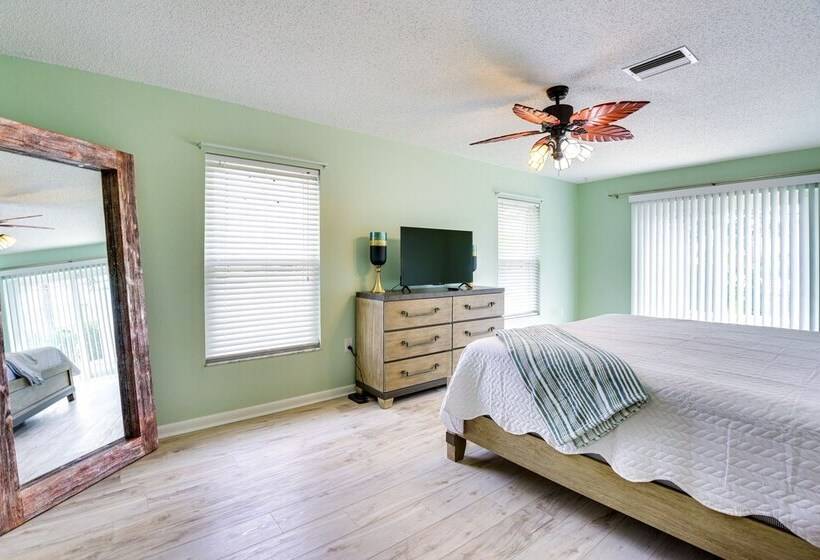 6 Mi To Beach, Beach Gear: Idyllic Bradenton Home