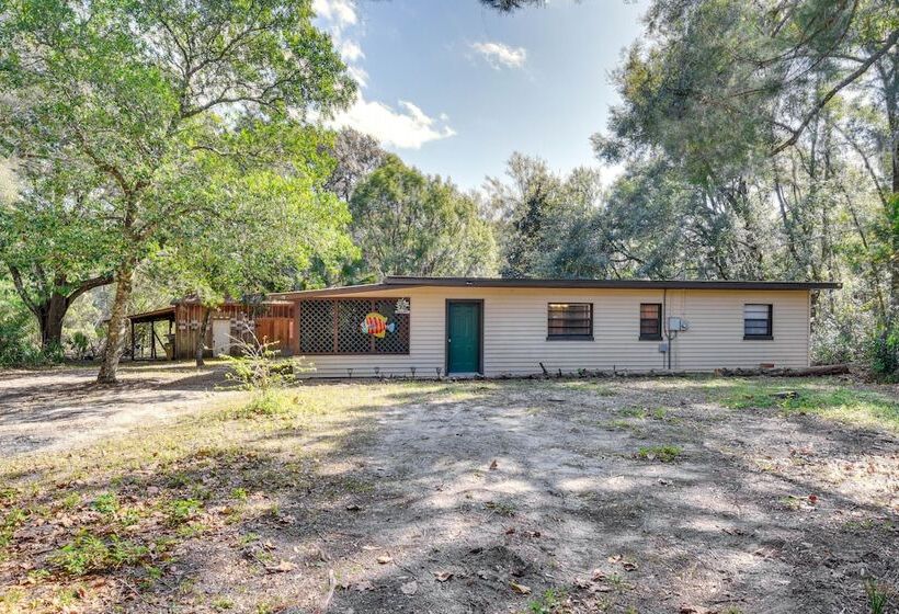 Patio & Grill: Idyllic Sorrento Vacation Home!