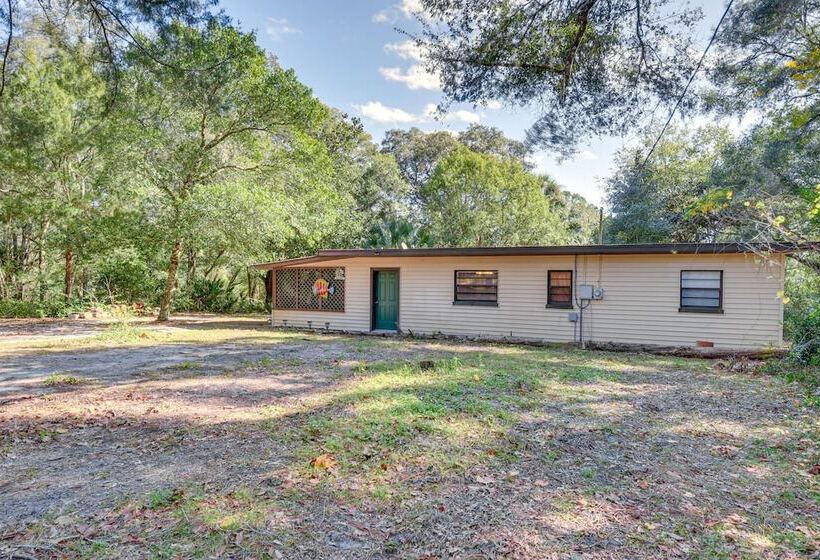 Patio & Grill: Idyllic Sorrento Vacation Home!