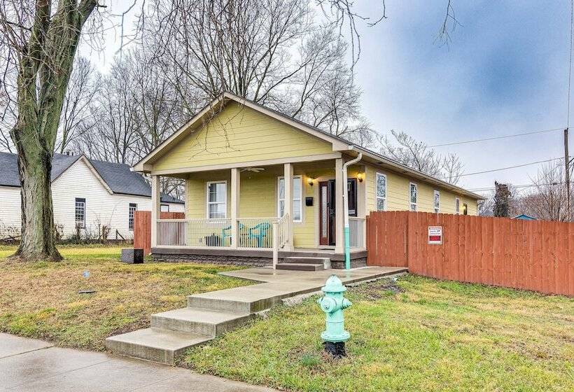 Indianapolis Home W/ Fire Pit: 3 Mi To Downtown!