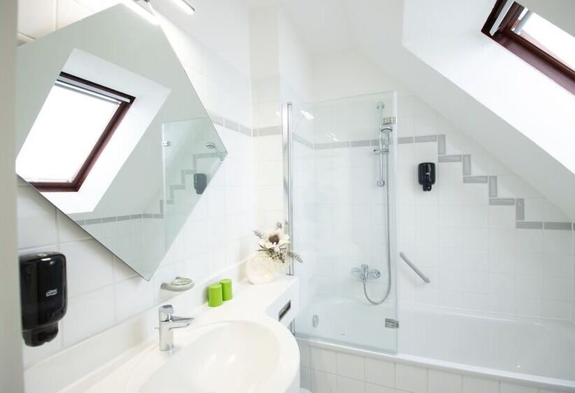 Inselhotel Kleiner Bodden