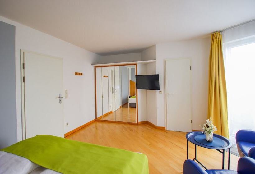 Inselhotel Kleiner Bodden