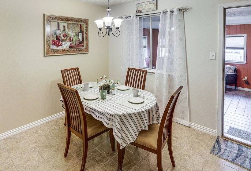 Killeen Home W/ Sunroom ~ 8 Mi To Fort Cavazos!