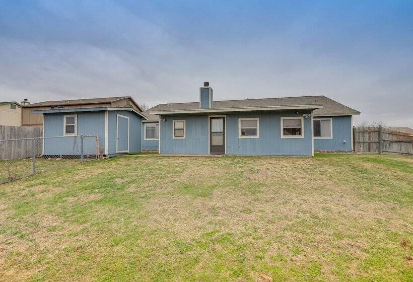 Killeen Home W/ Sunroom ~ 8 Mi To Fort Cavazos!