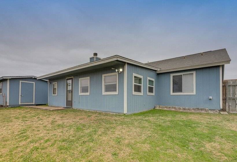 Killeen Home W/ Sunroom ~ 8 Mi To Fort Cavazos!