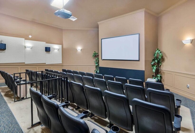 3 Mi To Disney: Kissimmee Home W/ Game Room