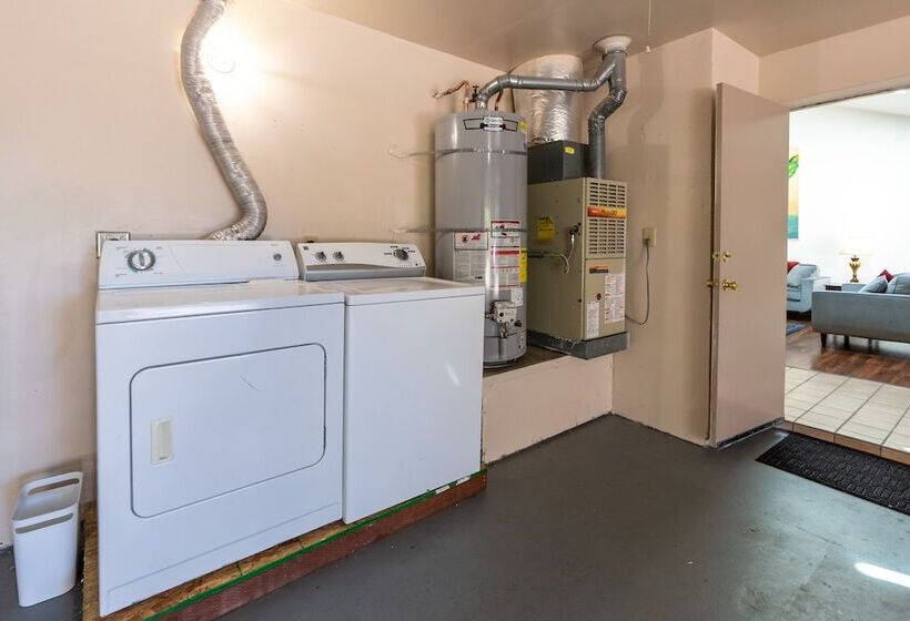 Secluded 3 Bdr Home Steps To Beach