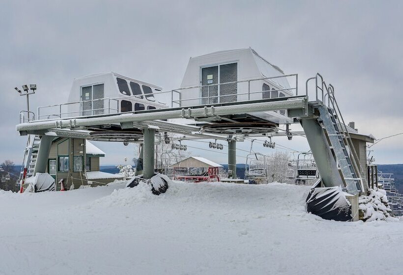 Hike, Swim & Ski: Home W/ Deck In Lackawaxen