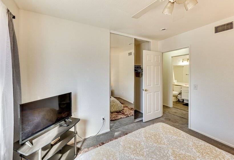 Lake Elsinore Home W/ Pool   44 Mi To Disneyland!