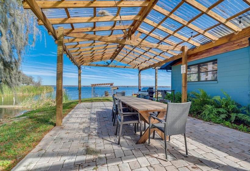 Lakefront Florida Retreat W/ Dock & Kayaks