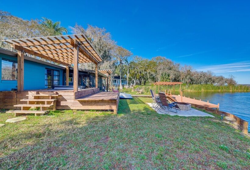 Lakefront Florida Retreat W/ Dock & Kayaks