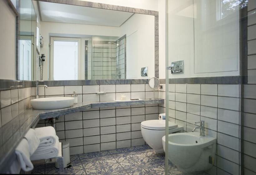 Lhp Suite Executive Cottage Capri