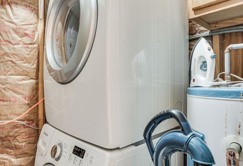 Gabbi S Getaway    Little Tallapoosa River Cabin