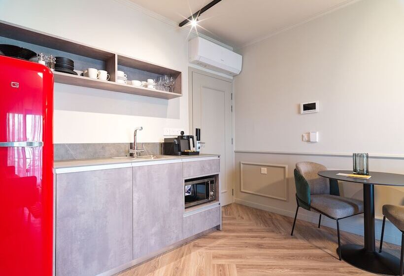Liv The City Suites