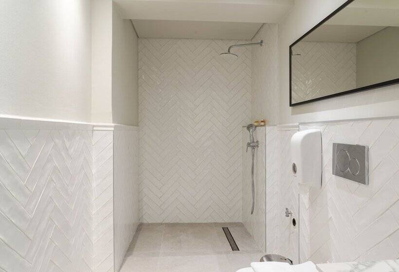 Liv The City Suites