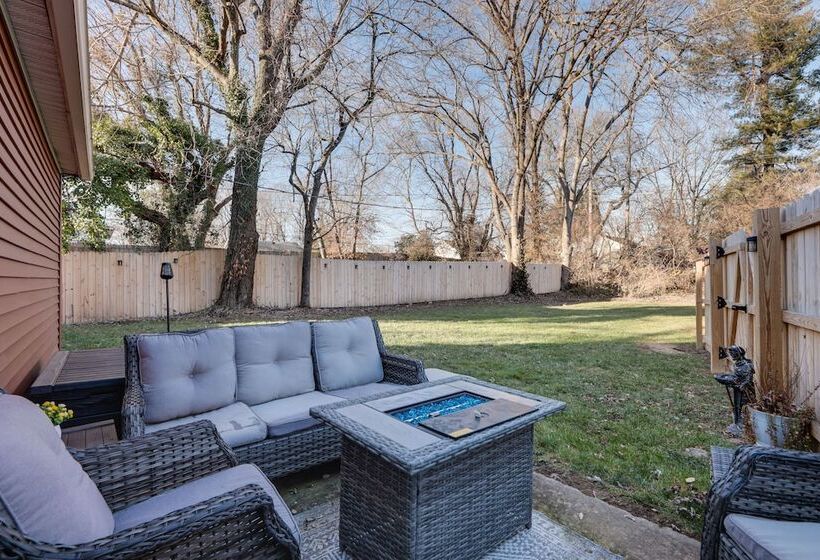 Lovely Lexington Home: 4 Mi To Downtown!