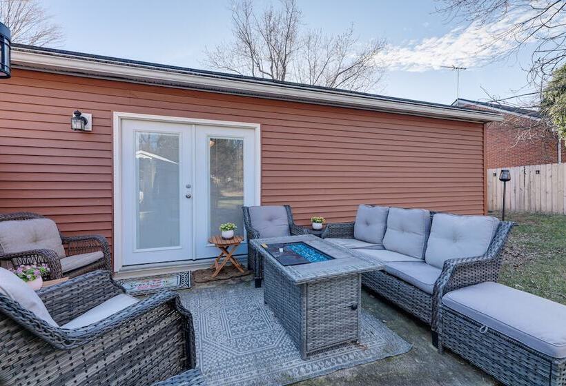 Lovely Lexington Home: 4 Mi To Downtown!