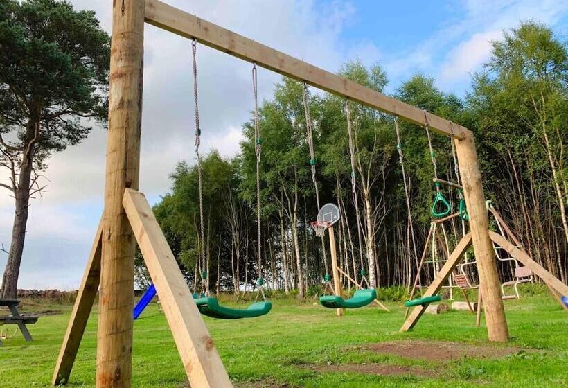 Lovely Semi Rural Caravan & Hot Tub   Sleeps Fam 6