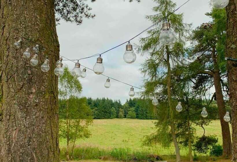 Lovely Semi Rural Caravan & Hot Tub   Sleeps Fam 6