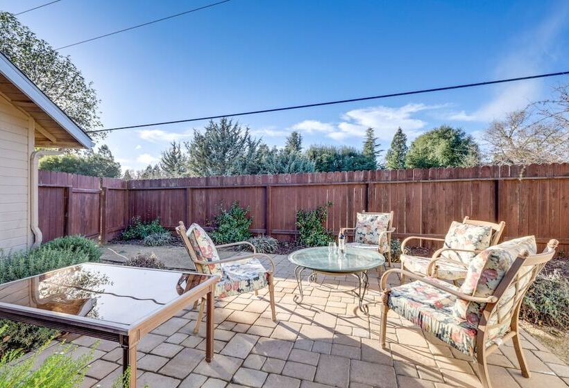 Lovely Templeton Home Near 200 Wineries!