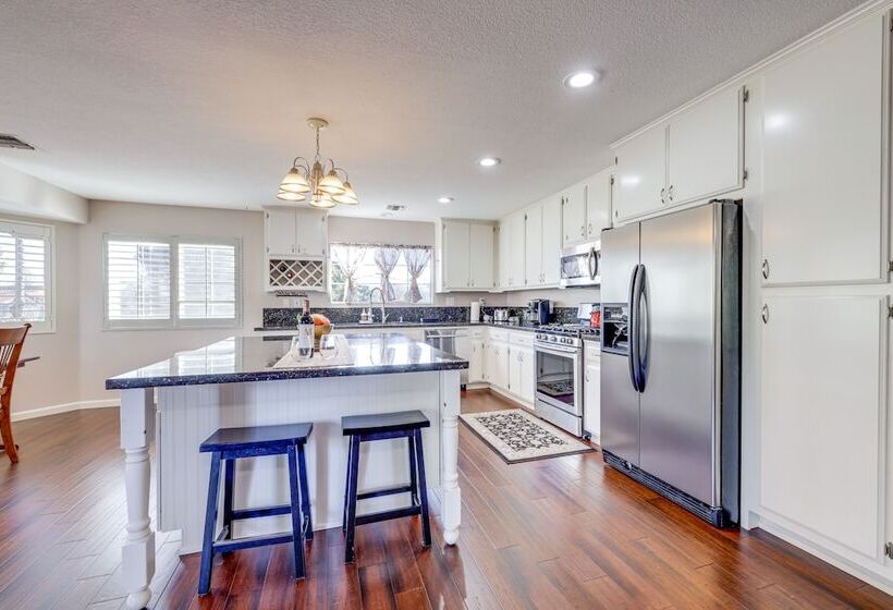 Lovely Templeton Home Near 200 Wineries!