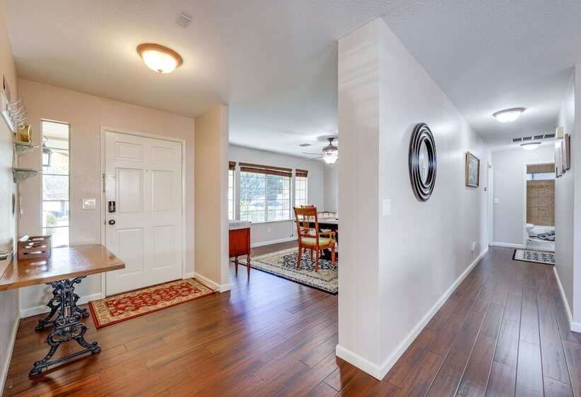 Lovely Templeton Home Near 200 Wineries!