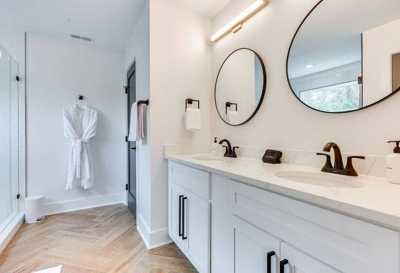 Luxe Wilmington Home: 2 Mi To Historic Downtown