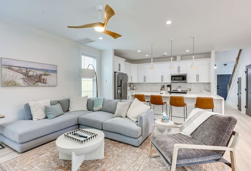 Luxe Wilmington Home: 2 Mi To Historic Downtown
