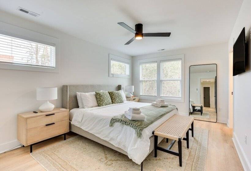Luxe Wilmington Home: 2 Mi To Historic Downtown
