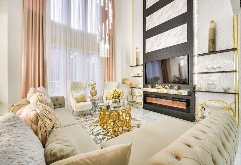 8 Mi To Disney: Home W/ Pool In Kissimmee