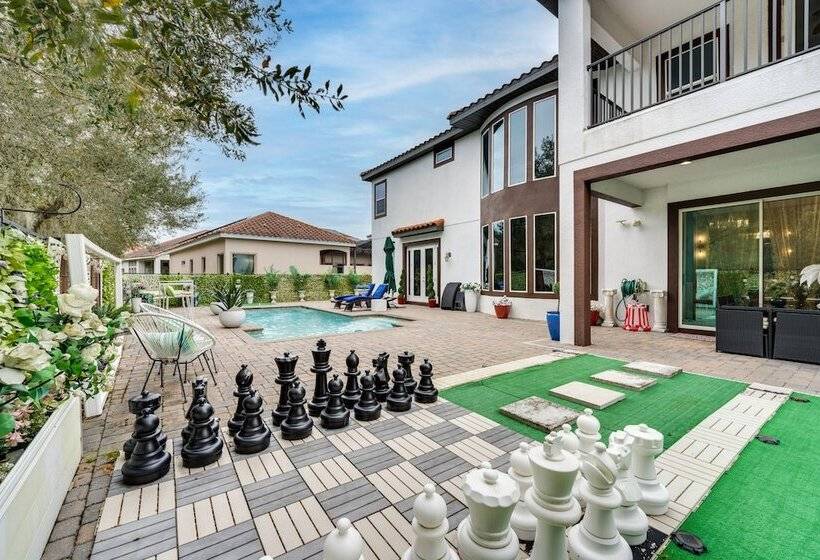 8 Mi To Disney: Home W/ Pool In Kissimmee