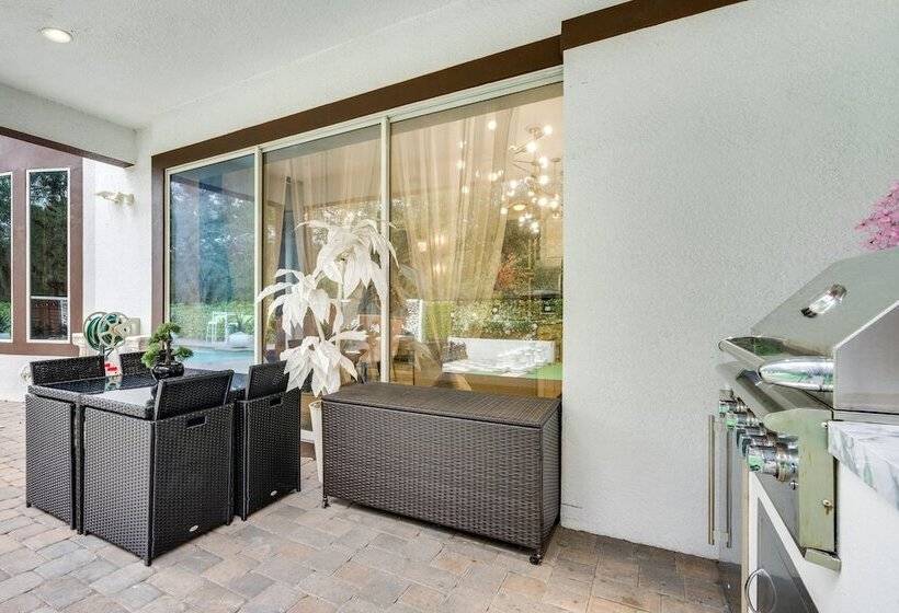 8 Mi To Disney: Home W/ Pool In Kissimmee