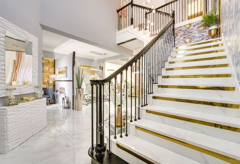 8 Mi To Disney: Home W/ Pool In Kissimmee