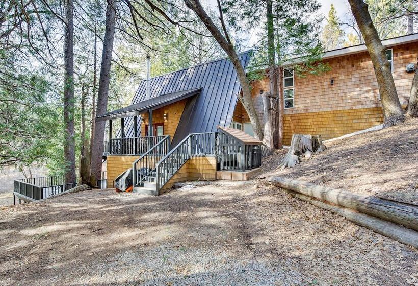 Modern Arrowbear Lake Cabin W/ Tree Lined Views!