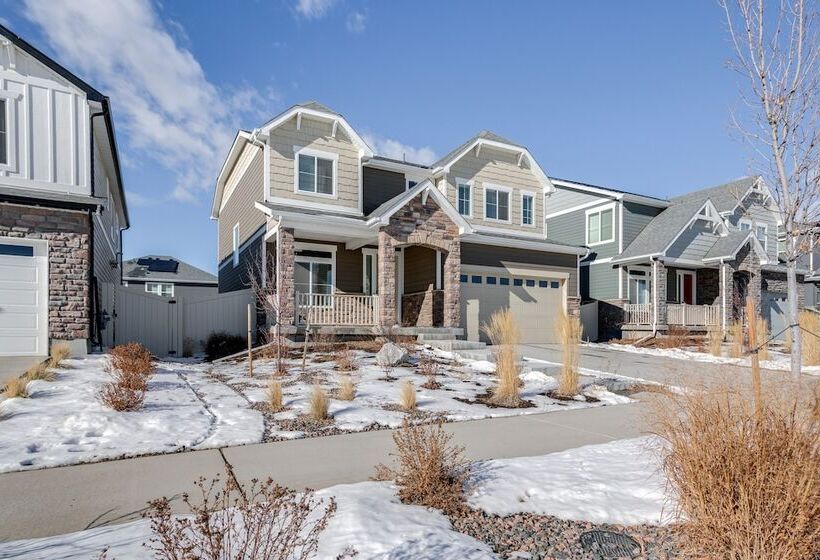 17 Mi To Downtown Denver: Modern Aurora Home!