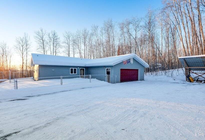 Modern Fairbanks Retreat: 11 Mi To Downtown!