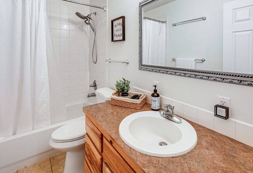 Modern Fairbanks Retreat: 11 Mi To Downtown!