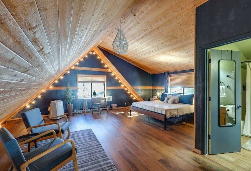 Munds Park Cabin W/ Deck & Fire Pit: Walk To Trail